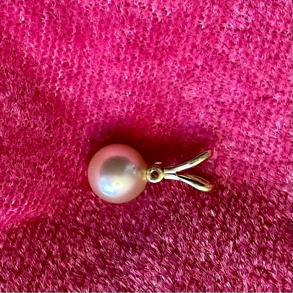 14K Faux Pearl and Faux Diamond Pendant - Picture 2 of 6